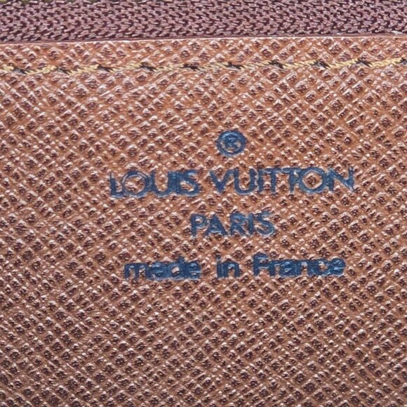 Louis Vuitton Monogram Bordeaux Clutch Bag - Picture 9 of 13